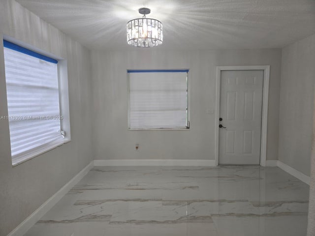 5 of 15 - 6400 Meade St, Hollywood, FL
