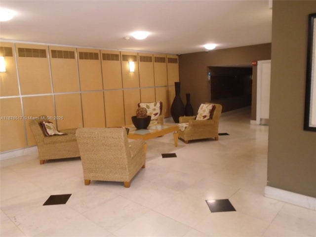 4 of 19 - 6770 Indian Creek Dr 7p, Miami Beach, FL