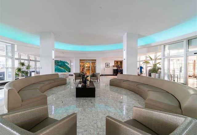 2 of 30 - 1200 West Ave 322, Miami Beach, FL