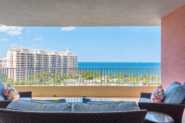 2 of 33 - 789 Crandon Blvd 1202, Key Biscayne, FL