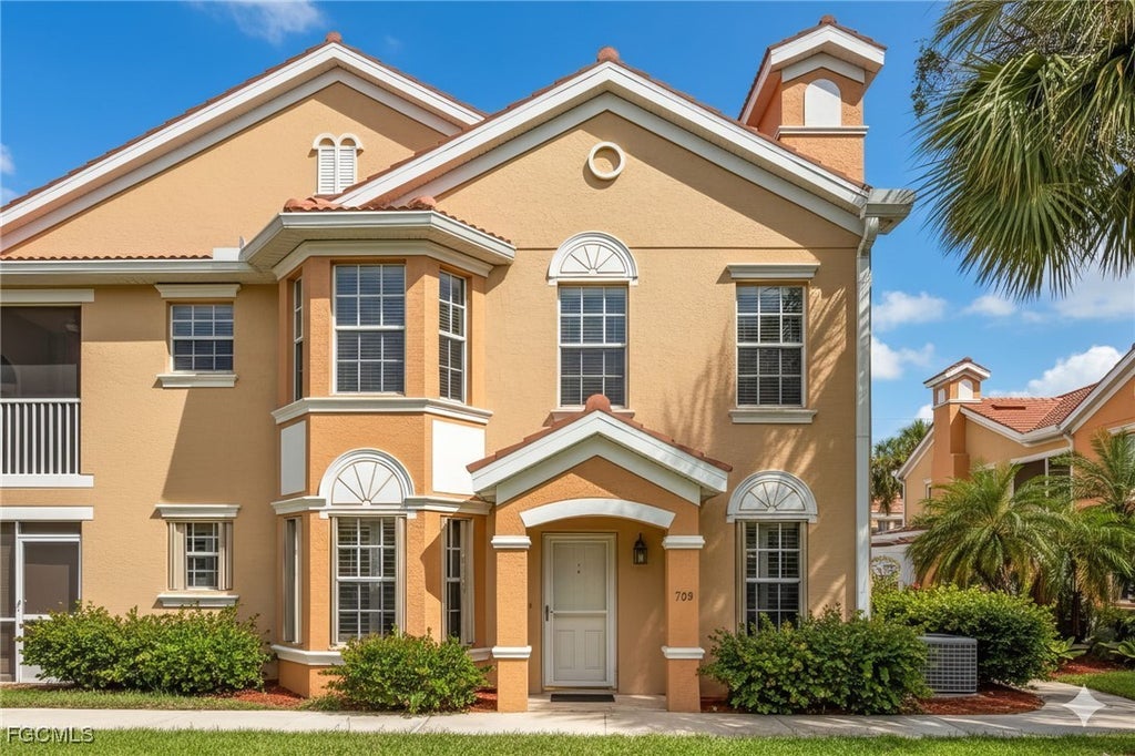 1859 Concordia Lake Cir 703, Cape Coral