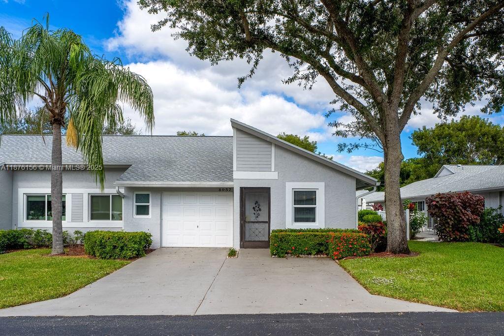 8957 Meadowlark Way, Boca Raton
