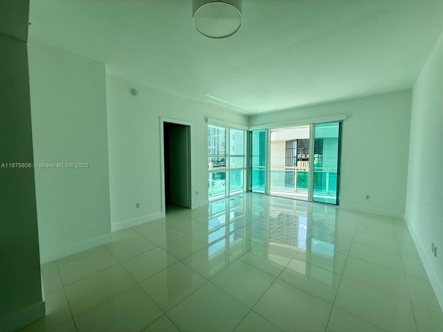 4 of 23 - 951 Brickell Ave 1010, Miami, FL