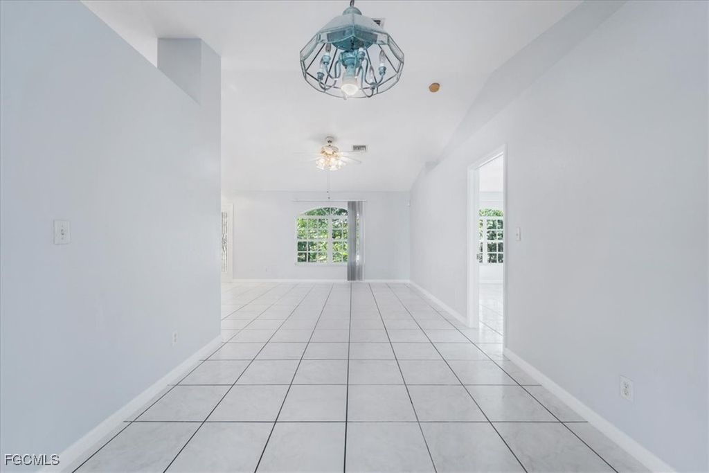 2831 White Blvd, Naples