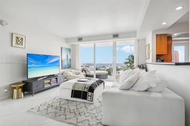 1 of 23 - 2701 N Ocean Blvd 10c, Fort Lauderdale, FL