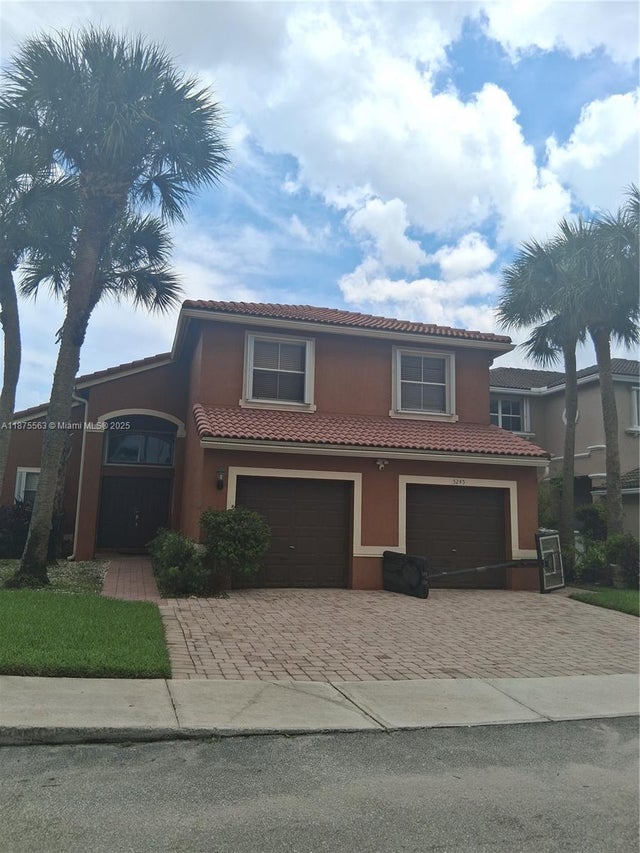 1 of 8 - 5245 Sw 38th Ave, Hollywood, FL