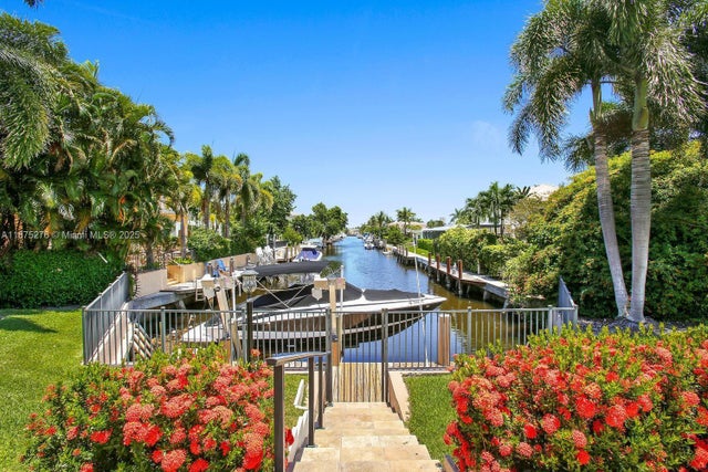 1 of 28 - 7050 Ne 7th Ave, Boca Raton, FL