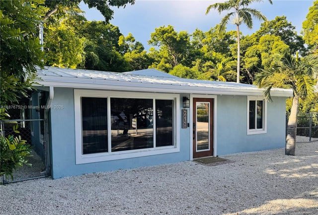2 of 20 - 217 Gasparilla Dr, Key Largo, FL