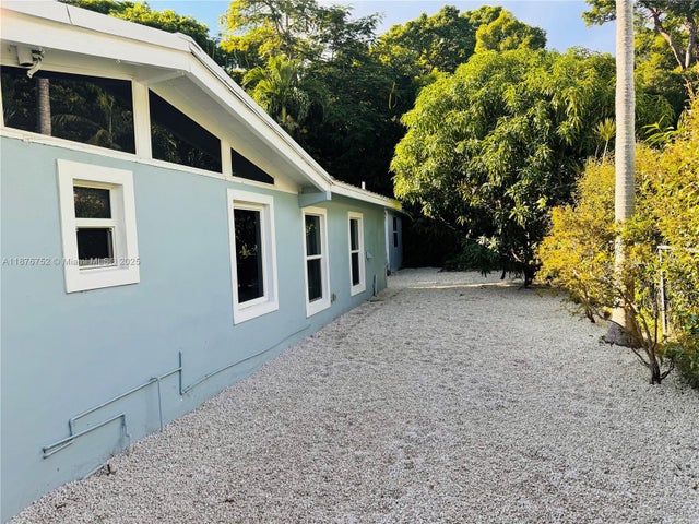 4 of 20 - 217 Gasparilla Dr, Key Largo, FL