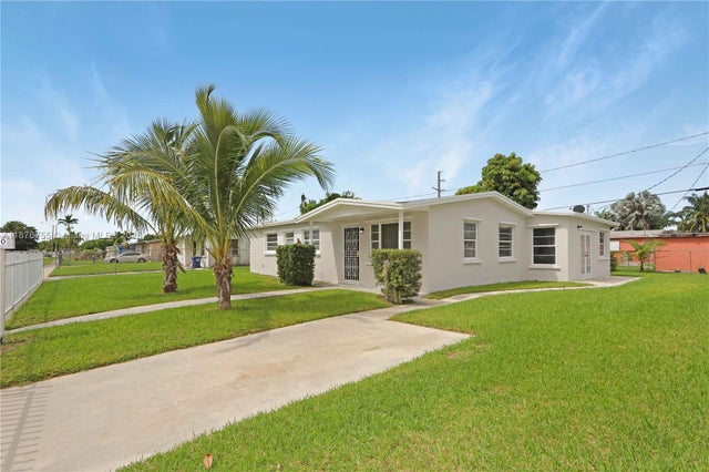 2 of 24 - 14700 Sw 105th Ct, Miami, FL