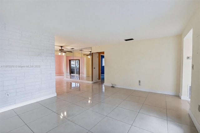 5 of 37 - 2849 Nw 87th Ave, Sunrise, FL