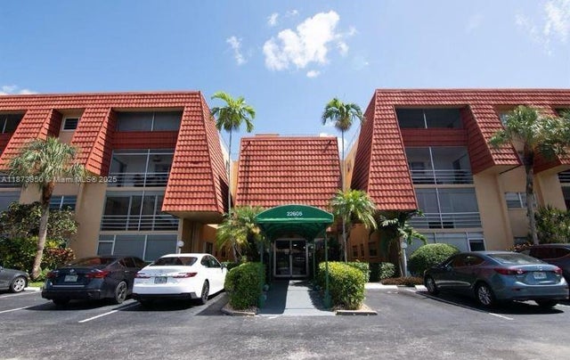 1 of 26 - 22605 Sw 66th Ave 409, Boca Raton, FL