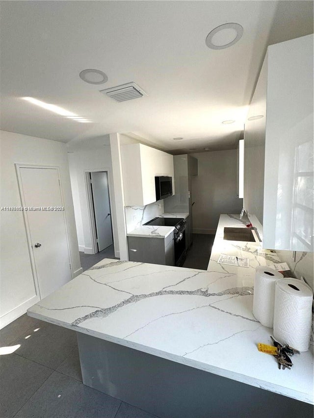 4 of 9 - 110 Nw 120 Ter, North Miami, FL