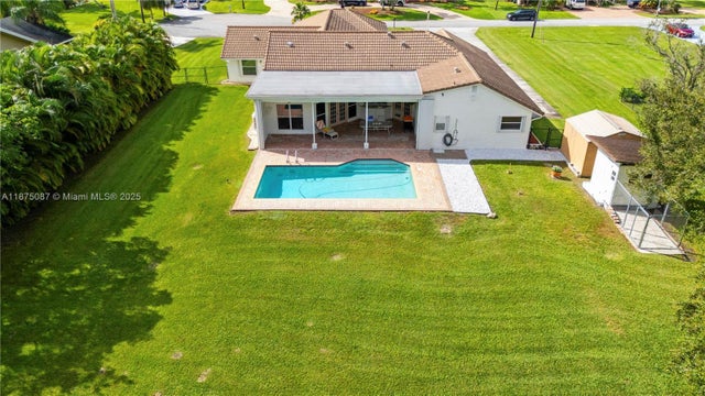 4 of 44 - 2940 Sw 155th Ln, Davie, FL