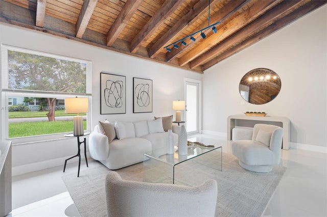 5 of 25 - 6816 Nw 26th Ave, Fort Lauderdale, FL