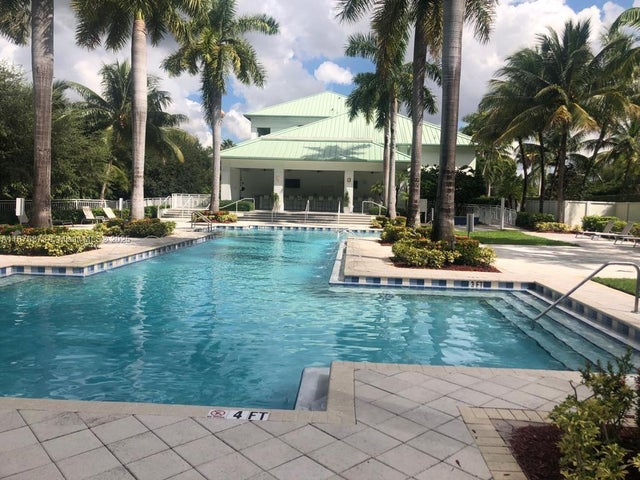 4 of 12 - 5300 Nw 87th Ave 703, Doral, FL