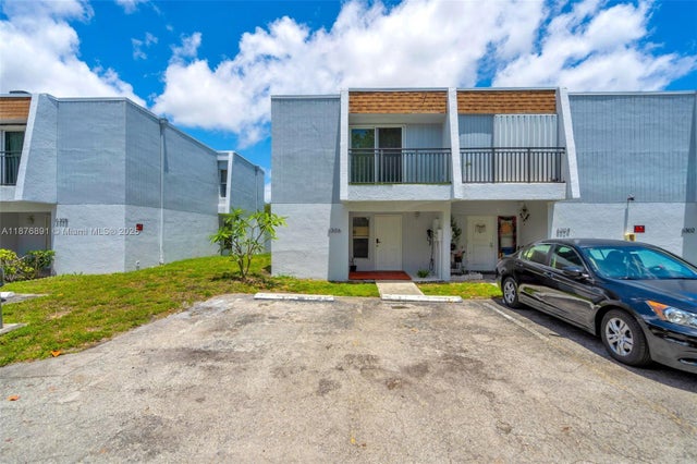 2 of 39 - 6306 Moseley St 1, Hollywood, FL