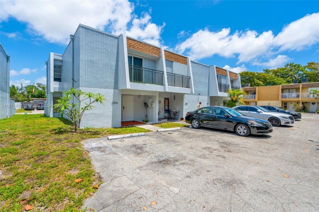 3 of 39 - 6306 Moseley St 1, Hollywood, FL