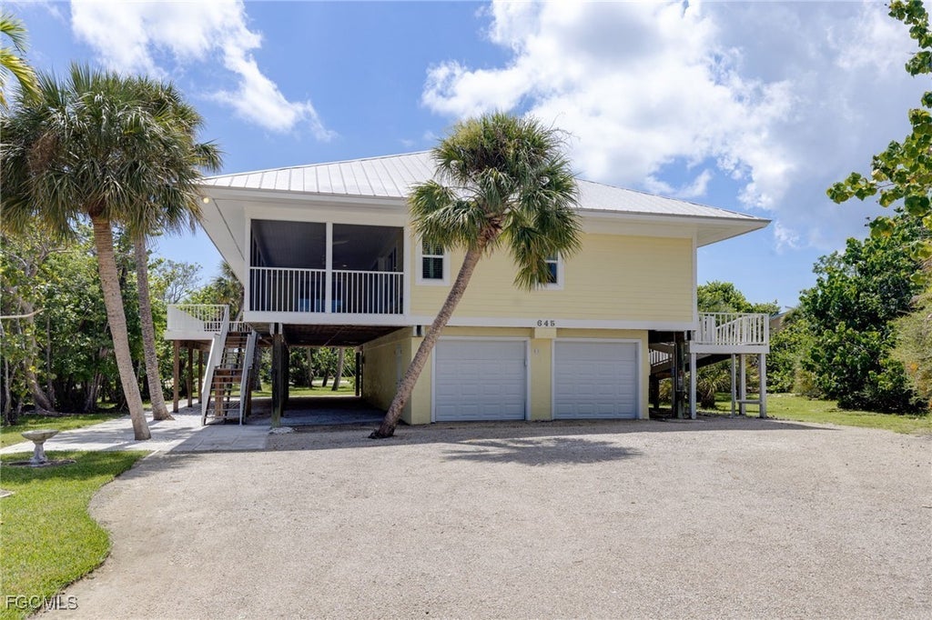 645 Oliva St, SANIBEL