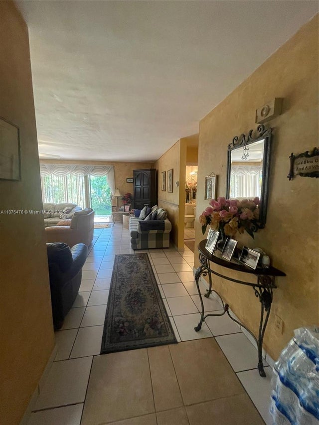 3 of 13 - 15741 Sw 99th Ave, Miami, FL