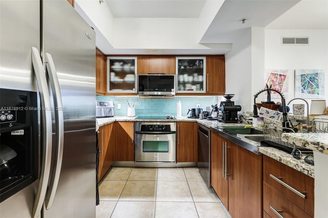 4 of 47 - 888 S Douglas Rd 1117, Coral Gables, FL