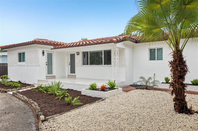 1 of 28 - 2550 Adams St, Hollywood, FL