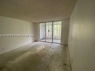 5 of 15 - 3070 Nw 48th Ter 212, Lauderdale Lakes, FL