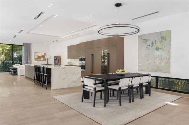 5 of 38 - 2321 Trapp Ave, Coconut Grove, FL