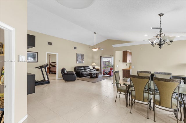 2 of 44 - 3101 Nw 123rd Ter, Sunrise, FL