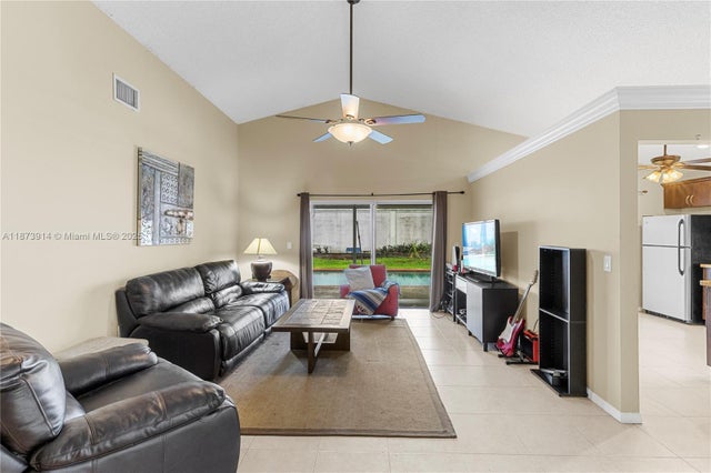 4 of 44 - 3101 Nw 123rd Ter, Sunrise, FL