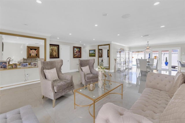 2 of 30 - 1900 Sw 126th Ct, Miami, FL