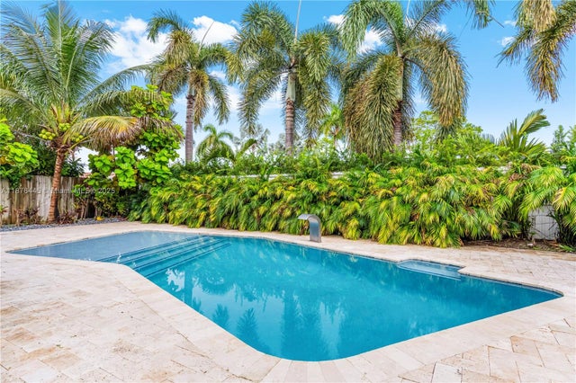 5 of 29 - 20011 Sw 84th Ave, Cutler Bay, FL
