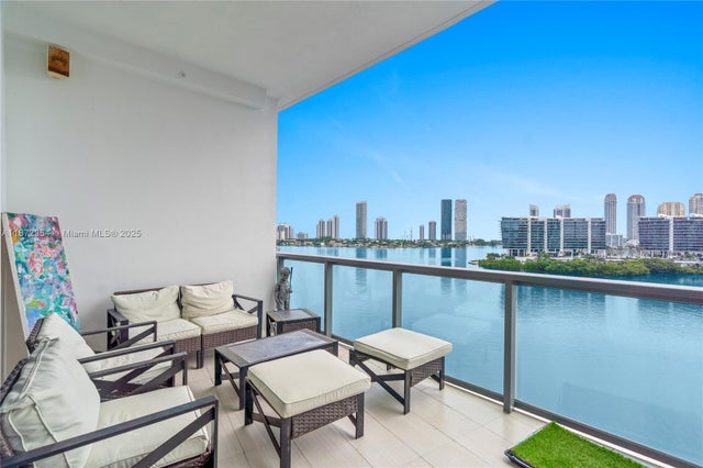 4 of 37 - 3300 Ne 188th St Lph16, Aventura, FL