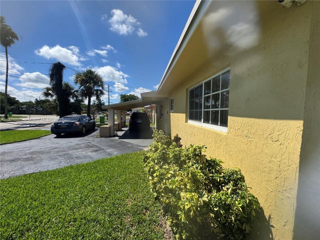 2 of 36 - 2411 Nw 60th Ter, Sunrise, FL