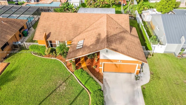 2 of 33 - 3568 Sw 69th Way, Miramar, FL