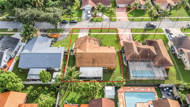 4 of 33 - 3568 Sw 69th Way, Miramar, FL