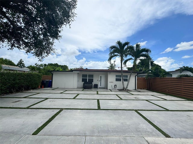 1 of 34 - 6105 Funston St, Hollywood, FL