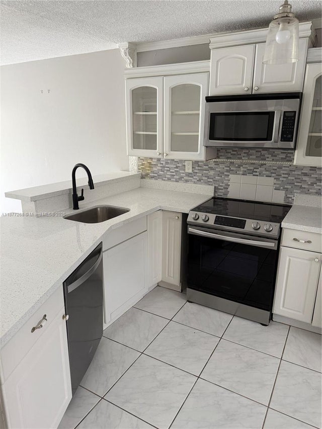 2 of 15 - 1780 Ne 191st St 410-2, Miami, FL