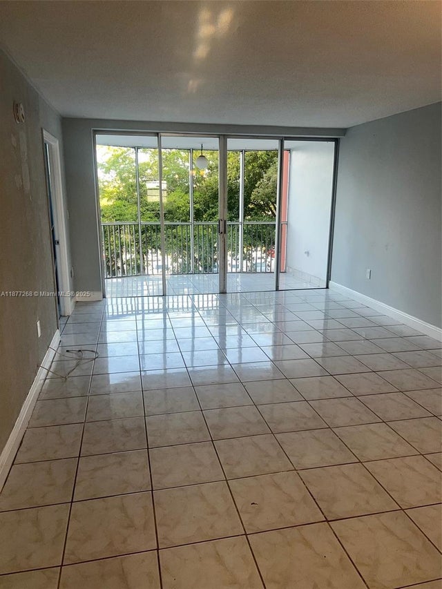 4 of 15 - 1780 Ne 191st St 410-2, Miami, FL