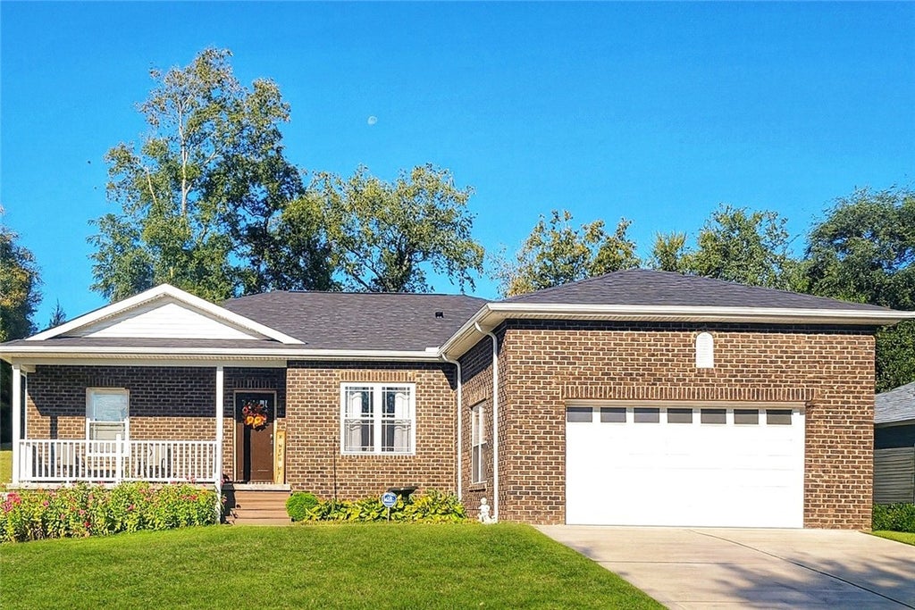 180 Murray Hill Road, East Deer