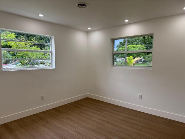 5 of 17 - 370 Nw 43rd Ave, Plantation, FL