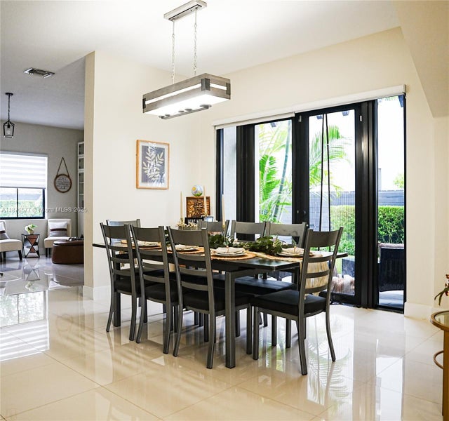 4 of 29 - 7310 Sw 163rd Pl, Miami, FL