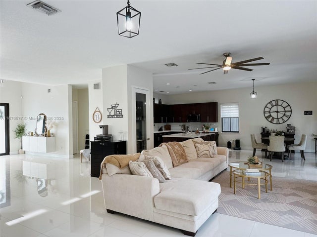 5 of 29 - 7310 Sw 163rd Pl, Miami, FL