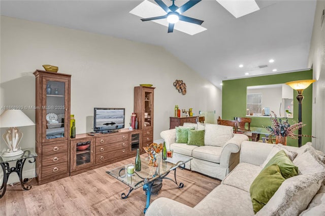 5 of 28 - 2511 Nw 56th Ave 2-25, Lauderhill, FL