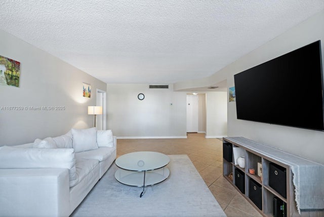 3 of 20 - 100 Golden Isles Dr 101, Hallandale Beach, FL