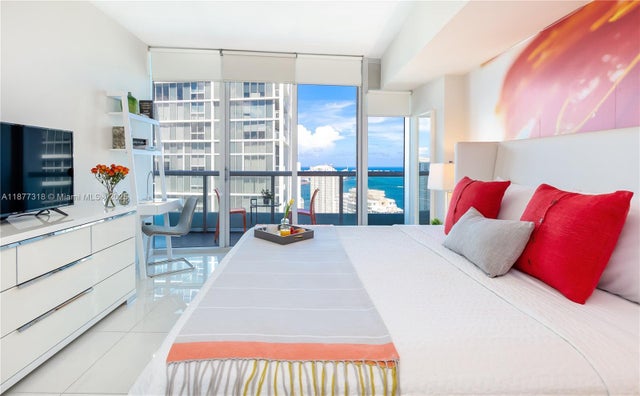 5 of 14 - 485 Brickell Ave 4101, Miami, FL