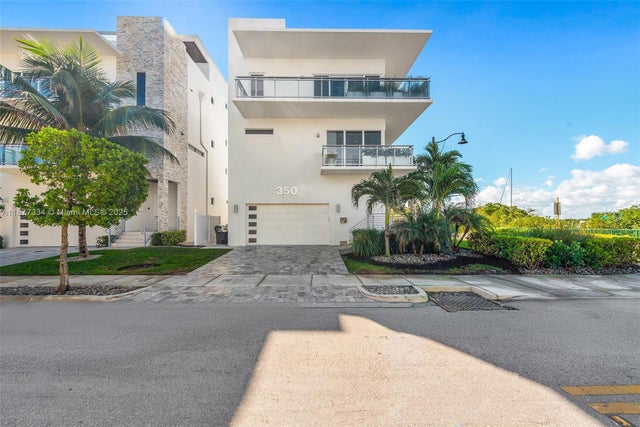 5 of 73 - 350 Desoto St, Hollywood, FL