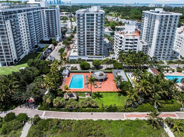 4 of 32 - 2401 Collins Ave 404, Miami Beach, FL