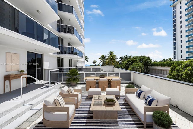 5 of 32 - 2401 Collins Ave 404, Miami Beach, FL