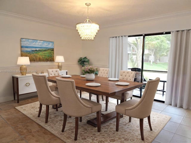 3 of 25 - 9064 Vineyard Lake Dr, Plantation, FL